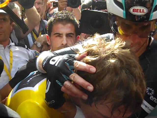 Abbraccio Andy-Frank Schleck.MP4