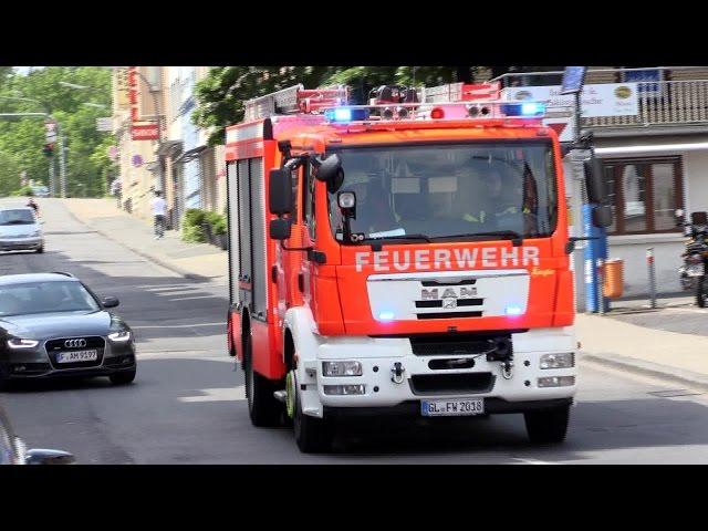 [REALEINSATZ WÄHREND JUBILÄUMSFEIER] -| Einsatzfahrten Feuerwehr Bergisch Gladbach |-