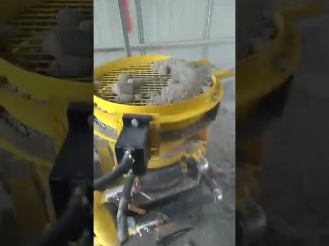 Working video of dry shotcrete machine