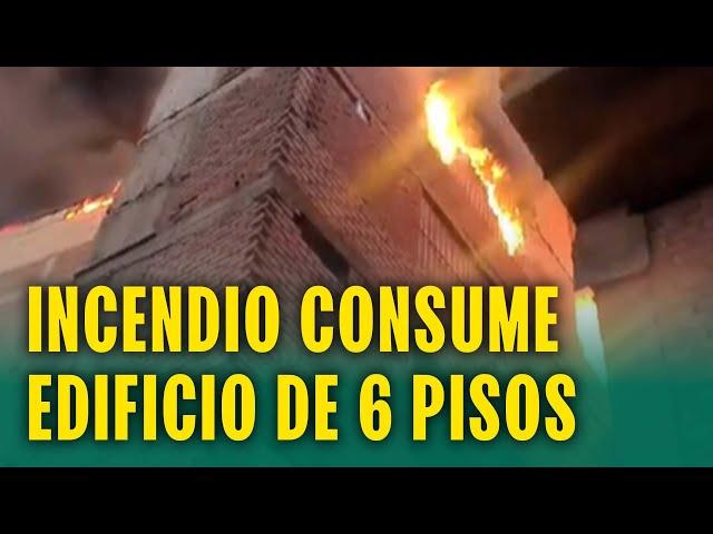 INCENDIO CONSUME DEPÓSITO EN CERCADO DE LIMA