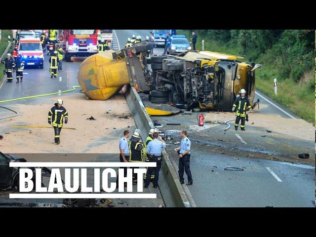 3 Tote auf der Bundesstraße B54 - Schlimmer Unfall im Münsterland