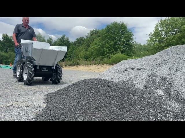 Motorschubkarre richtig auskippen, hier im Video ein MuckTruck MAX von Weber Baumaschinen