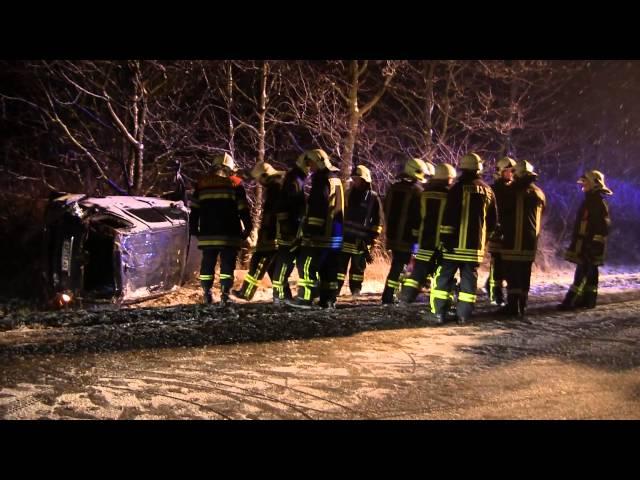 PKW überschlag B87 mit 3 verletzten Personen - weimar112.de Blaulichtportal Weimar