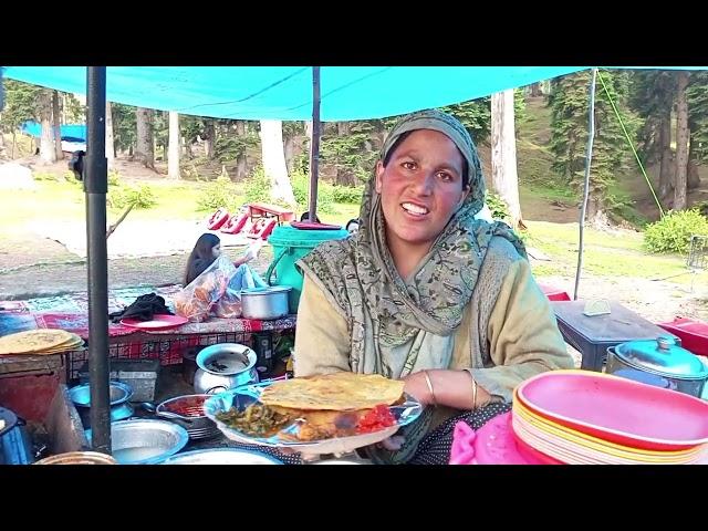 Kashmir e local food on the road doodpathri.