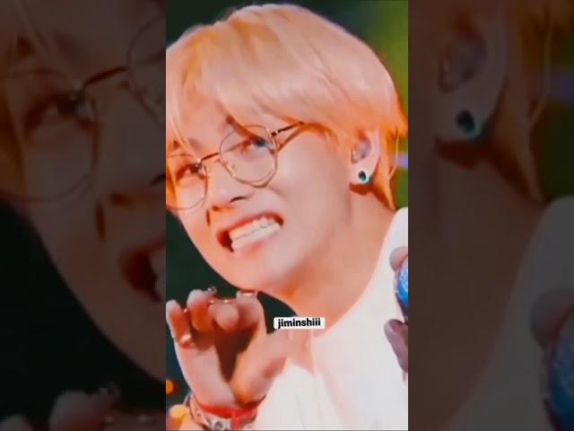 this ️taee #taetae #army #kimtaehyung #terehokerhenge