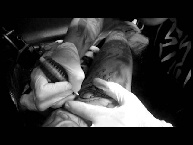 Léo Fröhlich | Tattoo GRAB Store