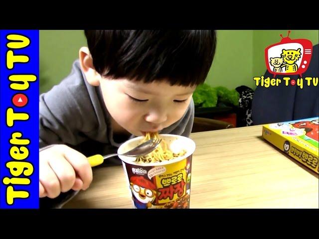 PORORO JAJANGMYEON REVIEW Chinese black noodle ramen