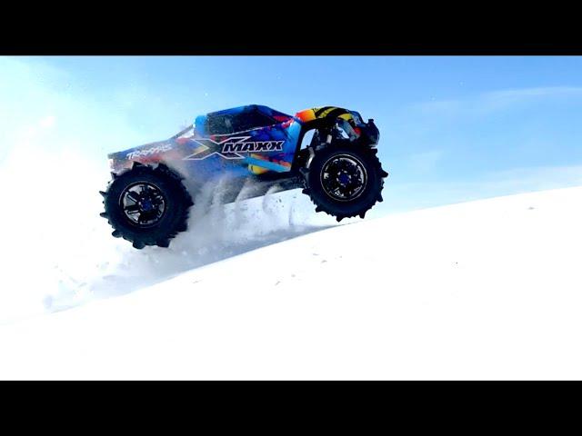 PADDLE TIRES 8S (30v) ELECTRIC TRAXXAS XMAXX MONSTER TRUCK BASHING in DEEP SNOW | RC ADVENTURES