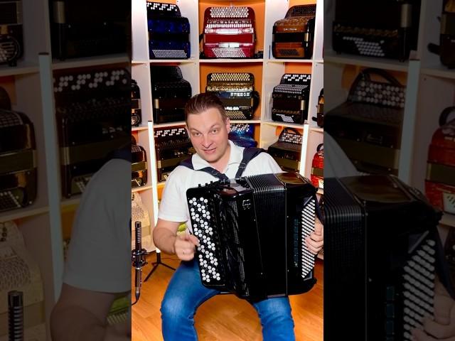 Супер баян из Италии #accordion #топбаянист #владимирбутусов #салонбаянист #баян