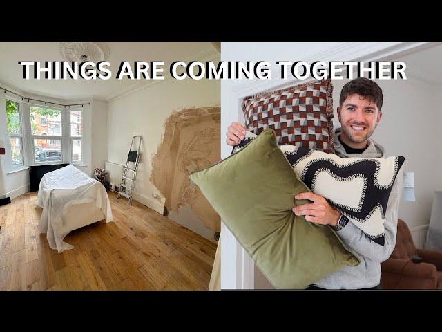 WE ARE NEARLY FINISHED | LIVING ROOM UPDATES & PLASTERING | WEEKLY VLOG