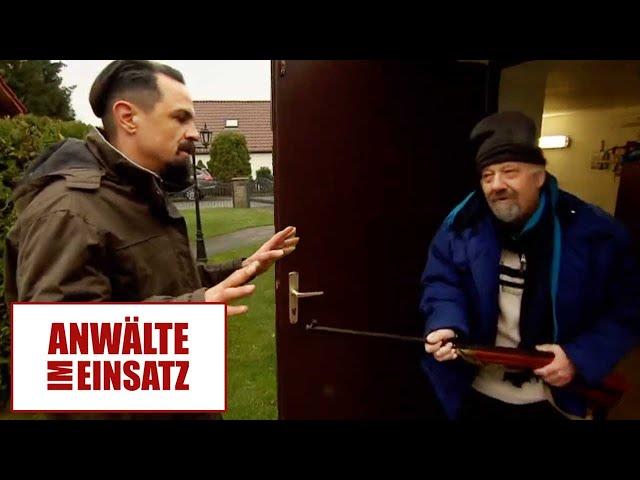 Mit Gewehr bedroht und eingesperrt! |2/2| Anwälte im Einsatz | SAT.1