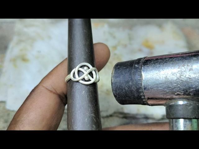 Beautiful twisted silver ring meking Making a ring from silver wire