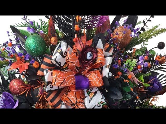 How to Make an Artificial Halloween Wreath.