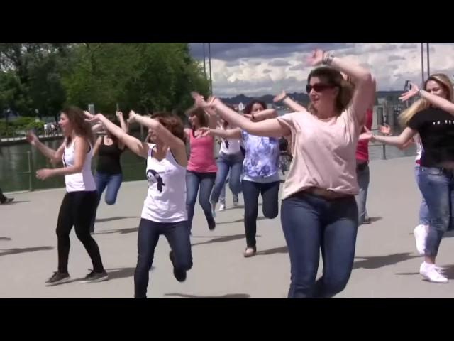 Best Arabic Dance FlashMob In Austria 2016 Dans Superb   YouTube