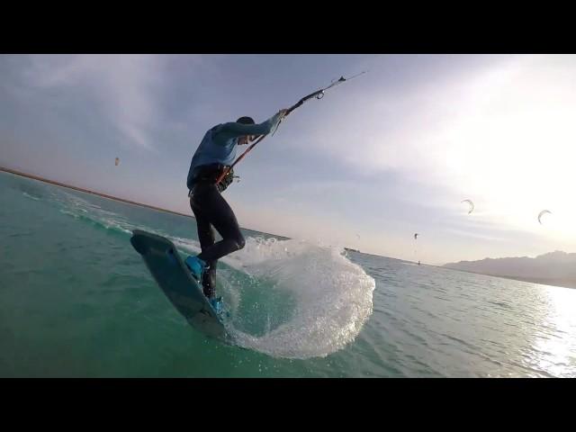 Sinai : Kitesurfing in the lagoon - May Sever