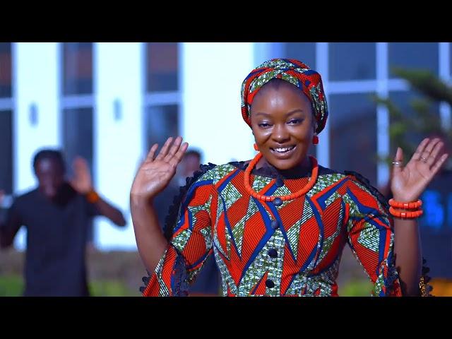 Ahmad A Barious Ft Kadija Mai Numfashi - Kina Qalbina (Official Video)