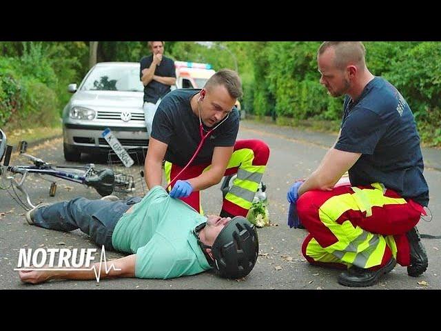 SCHWERE STURZVERLETZUNG! Radfahrer PROVOZIERT den Unfall! | 1/2 | NOTRUF