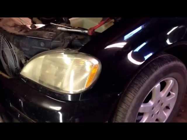 Mercedes ML ML320 ML 430 ML270 M350 ML230 headlight removal in 1 minute. W163 Headlight Replacement