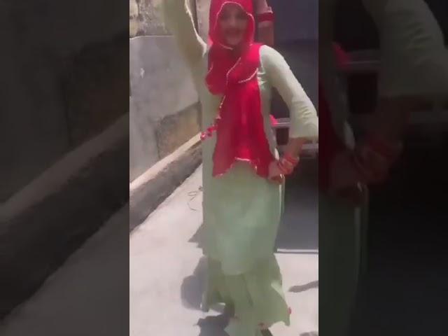 Desi Bhabhi Viral Dance#haryanvi #viral #short #youtube #uttam