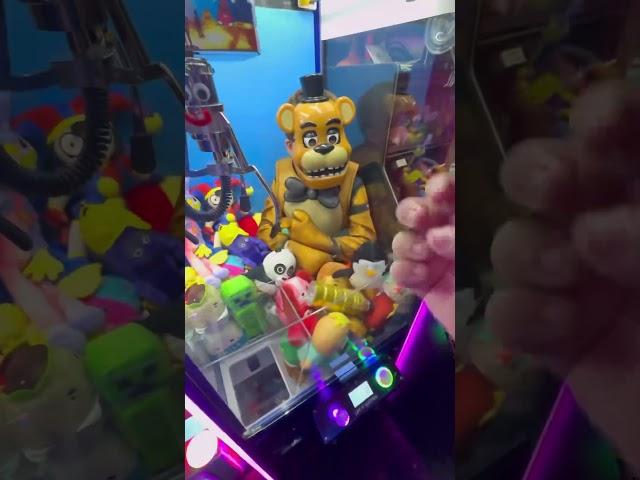 SECRET GOLDEN PRIME Inside Claw Machine  #shorts #clawmachine #arcade #prime