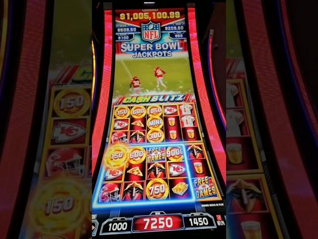 KANSAS CITY CHIEFS FOR THE WIN ON NFL  SUPERBOWL JACKPOTS  SLOT MACHINE #casino #luckyslot. #nfl