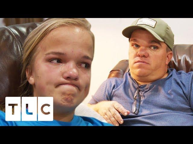 Elizabeth Has Frustrating Emotional Breakdown Mid Driving Lesson | 7 Little Johnstons