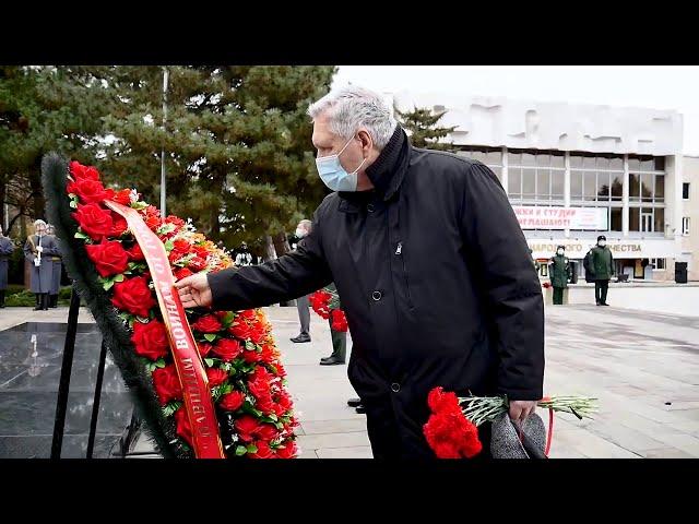 Церемония возложения.
