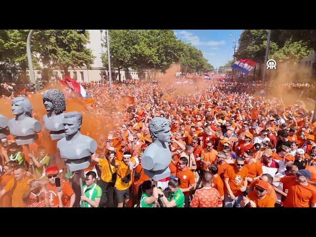 Euro 2024 - Dutch fans' exciting pre-match march