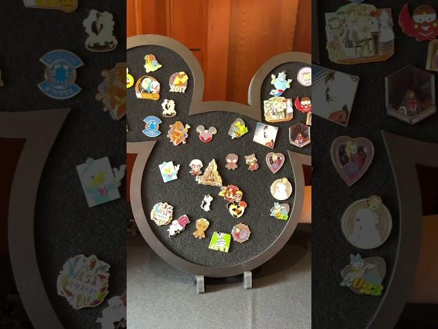 Trading for rare pins in Disney Springs?! 