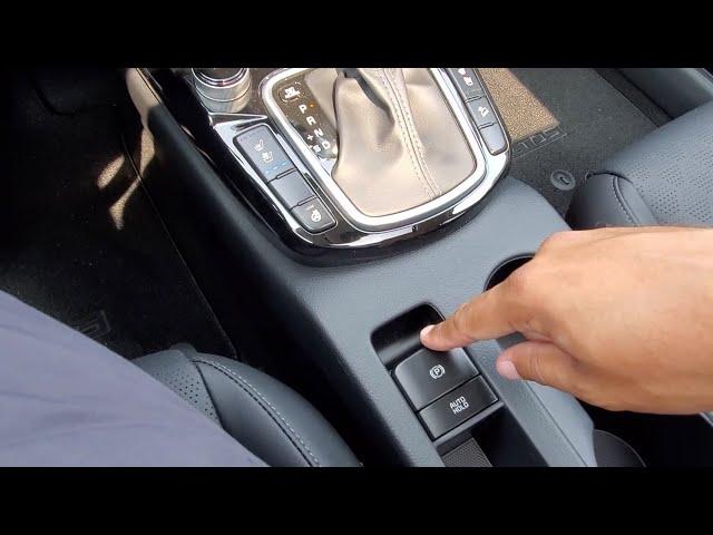 CK - 2022 Kia Seltos - How To Use Your Electronic Parking Brake w/ Auto Hold!