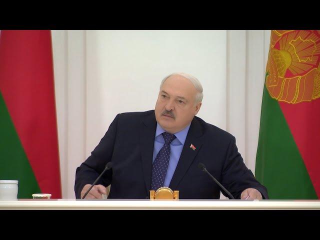Лукашенко: "У жуликов забирайте деньги, которые разворовали, и отдайте крестьянам!" ПОЛНОЕ ВИДЕО!