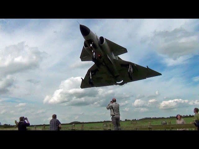 Low Flying Jets at Waddington Airshow 2014