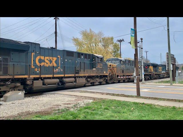 Listen To Locomotives Working Hard Up A Steep Curvy Hill!  CSX On Sharp Curve At Busy RR Crossing!