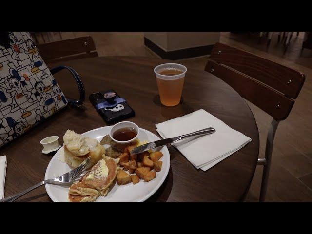 Trying The FREE Breakfast At Drury Plaza Hotel Near Disney Springs