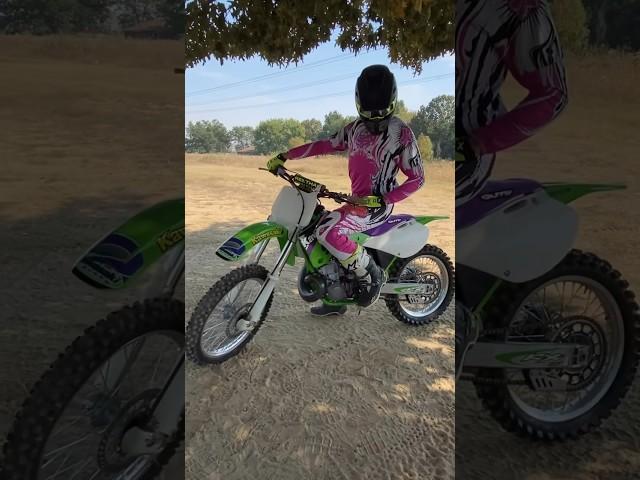 OEM vs Pro Circuit Works Pipe 1999 KX250 Sound Check