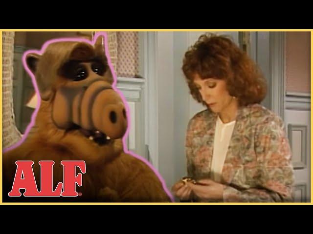 ALF Catches Jake's Mom Stealing | ALF | S3 Ep23 Clip