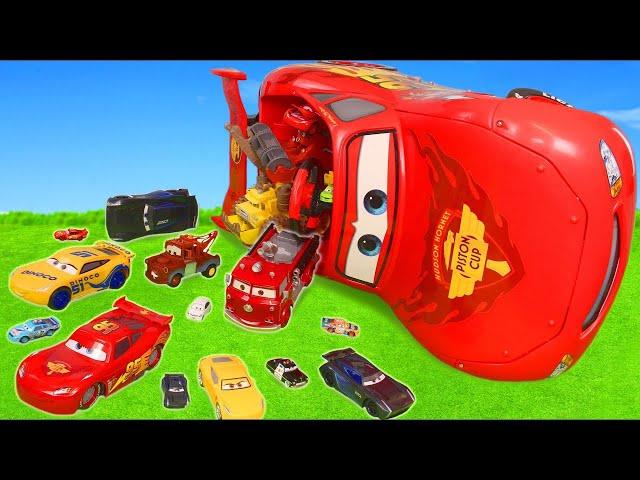 Different Sized Lightning McQueen Cars