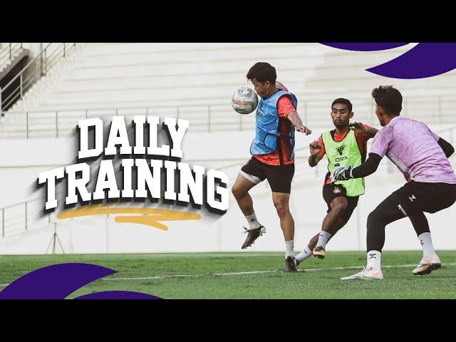 DAILY TRAINING - PERTAMA DI GELORA DAHA JAYATI !