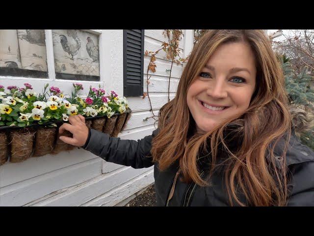 Planting 3 Simple Spring Containers & a Bunch of Zinnias!  // Garden Answer