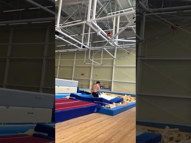 Straight Front - Double Front Piked connection on Tumbling - Muhammadzhon Yakubov (RUS)