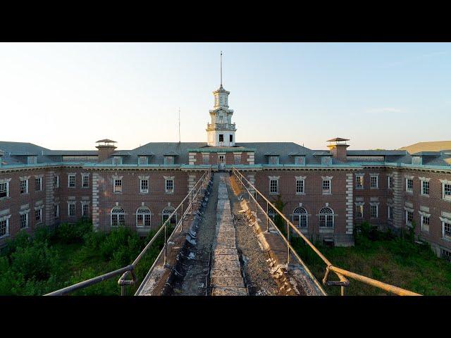 Exploring the Abandoned Allentown State Hospital - Amazing Asylum Architecture!