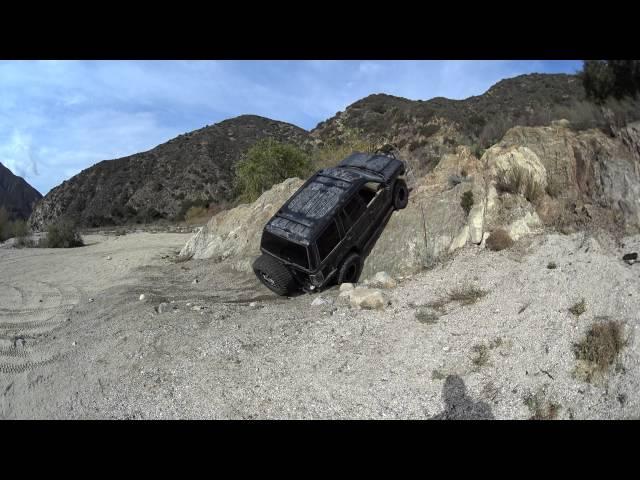 Azusa Canyon Off Road Park OHV FAIL! Jeep Grand Cherokee 7" Iron Rock Offroad V8 35/12.5/17 BFG KM2s