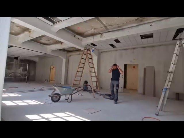 КАДРЫ С РАБОТЫ / ПЕРВЫЙ РАЗ ПОСТРИГ ТРАВУ / ЗАЩИЩАЮ ДОМ ОТ НАСЕКОМЫХ  / ДОМ В ГЕРМАНИИ.