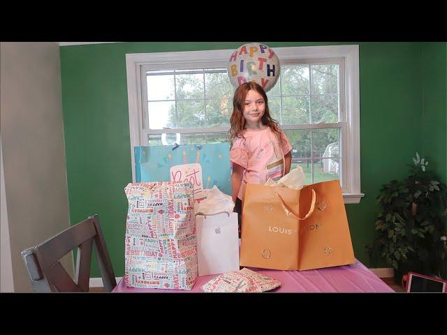 iPhone 14 Pro Max, Louis Vuitton and more for Nina's 7th Birthday Celebration Opening Presents!