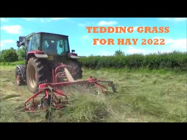 TEDDING GRASS FOR HAY 2022