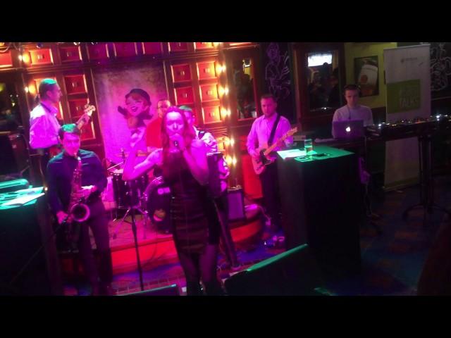 Morris pub. Ufa. It's my life
