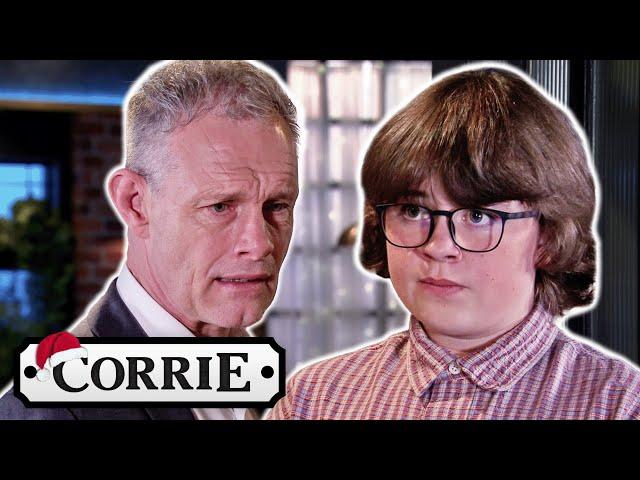 Sam Lies For Toyah And Nick | Coronation Street