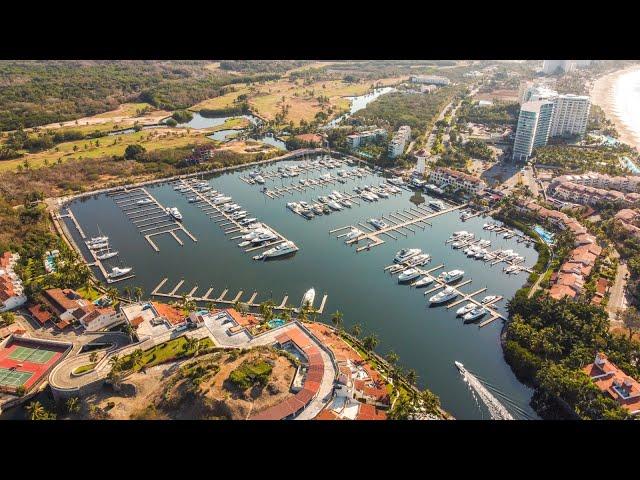 EXCLUSIVO TERRENO EN IXTAPA FRENTE A LA MARINA DENTRO DE FRACCIONAMIENTO PORTO IXTAPA