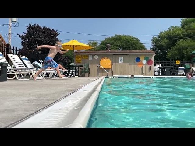 Theo in pool