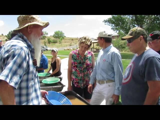 Woody Teaches Gold Panning - 06/11/2016